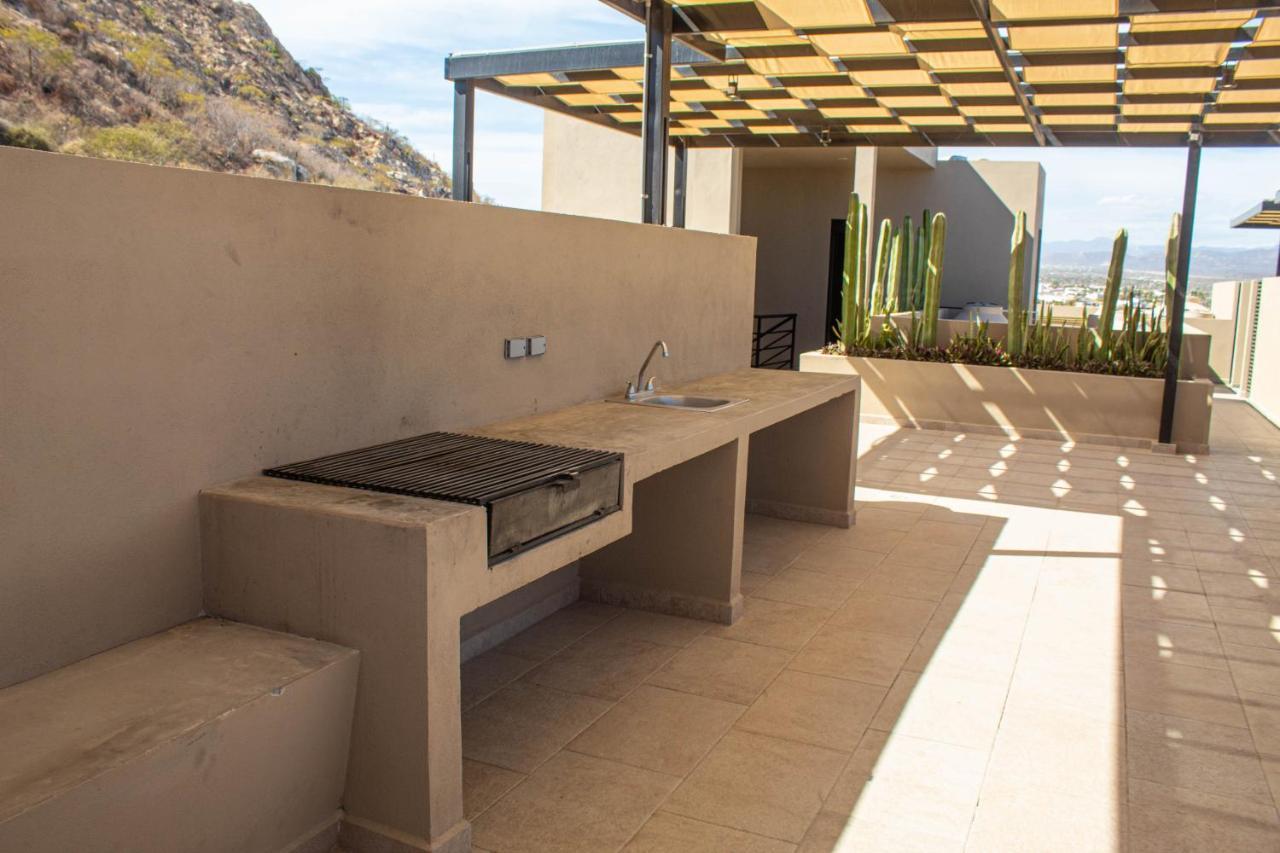 New Condo W/Rooftop Pool & View Cabo San Lucas Eksteriør billede